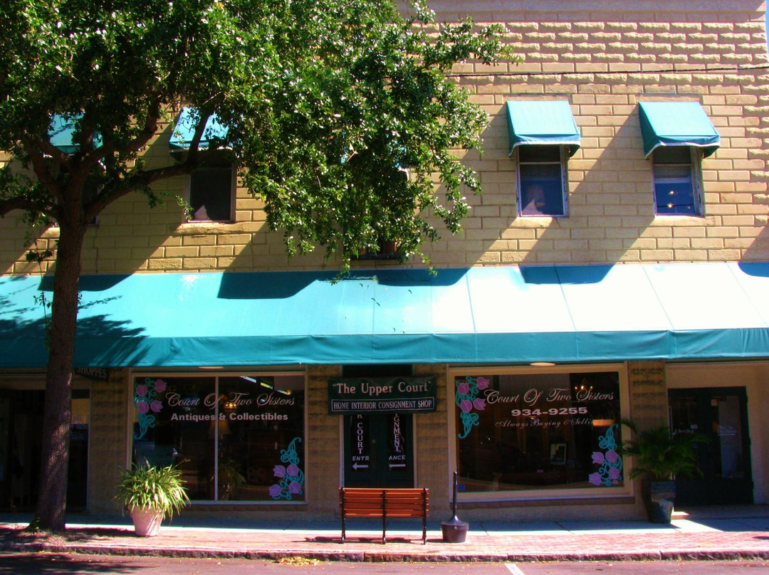 Court of Two Sisters-塔彭斯普林斯必去景点