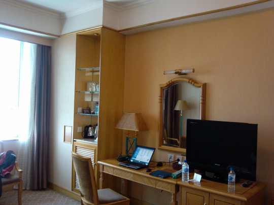 海航紫荆花饭店主图