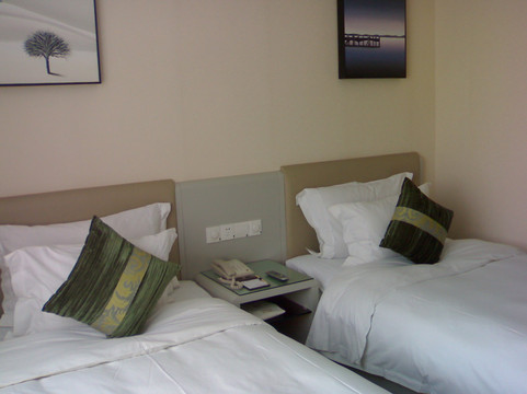 惠艺酒店（惠州西湖水东街店）主图