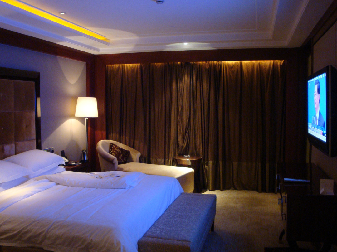 花园国际大酒店主图