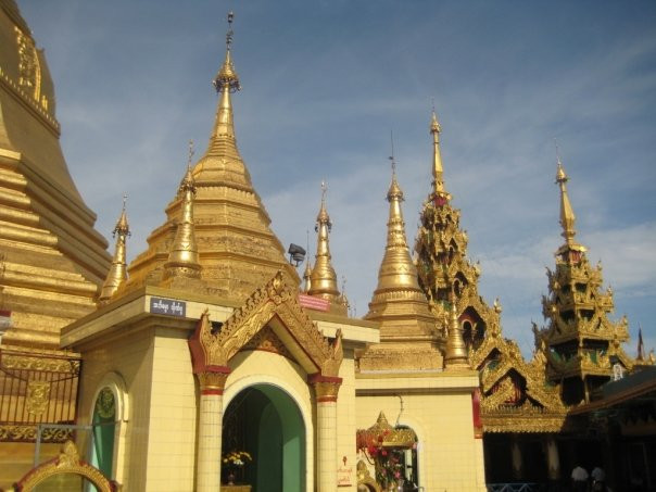 司雷宝塔-仰光必去景点