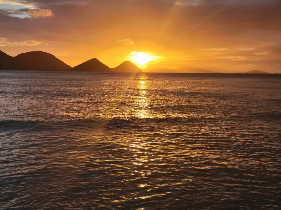 Fort Recovery Beachfront Villa & Suites主图