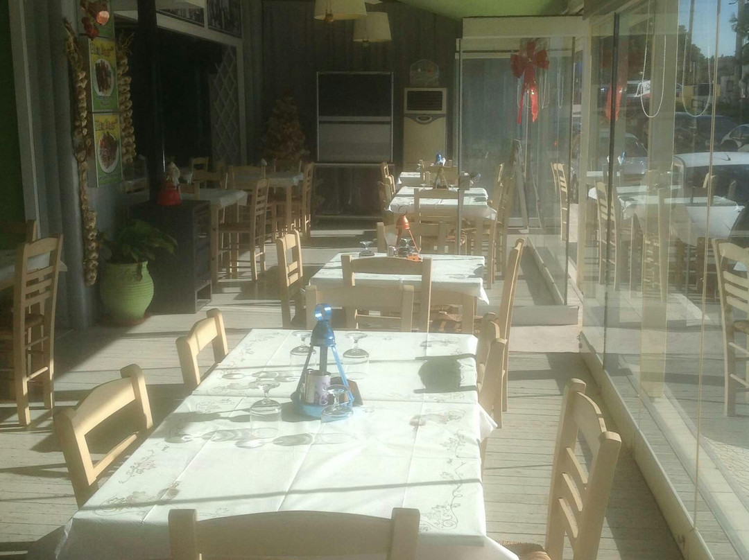 Perachora餐馆和美食-Pitta Best