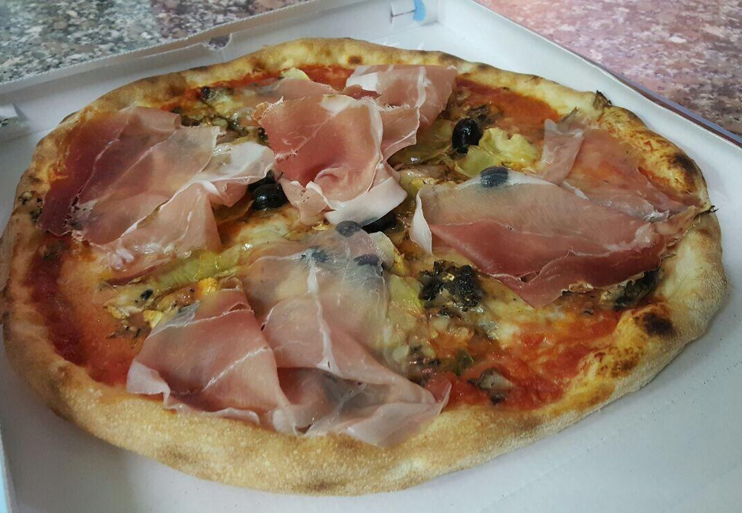 Pizzeria Al Taglio E kebab La Pizzaccia