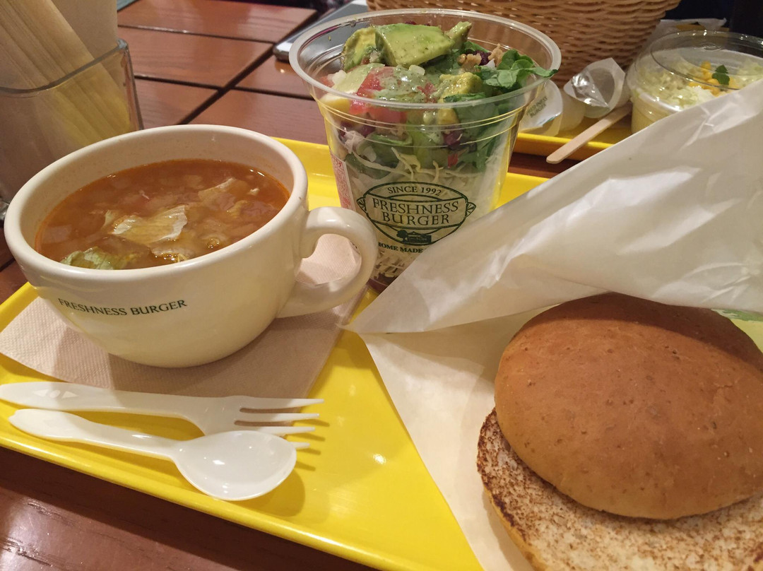 フレッシュネスバーガー 元住吉店