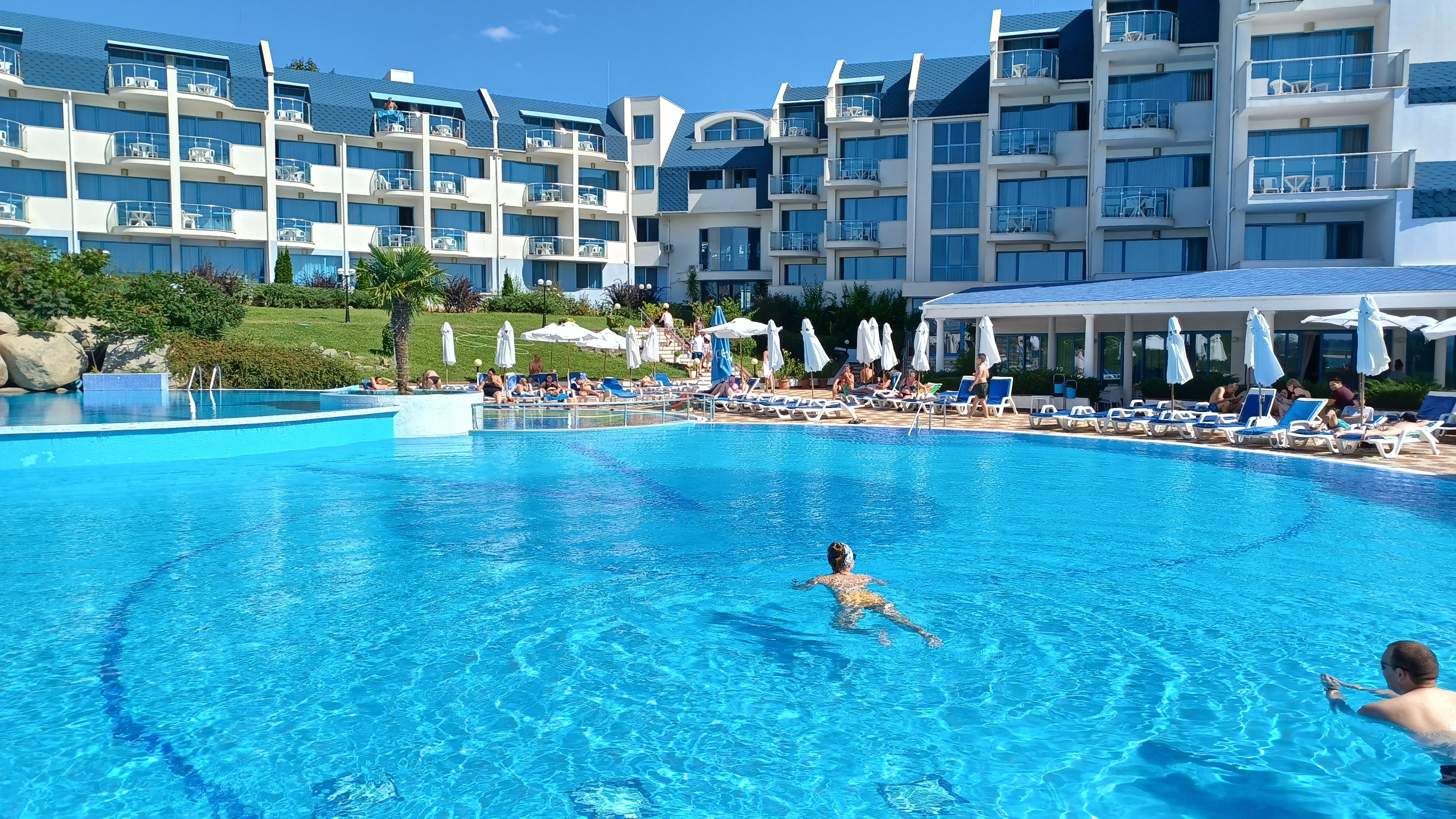 Hotel Sineva Park-泳池