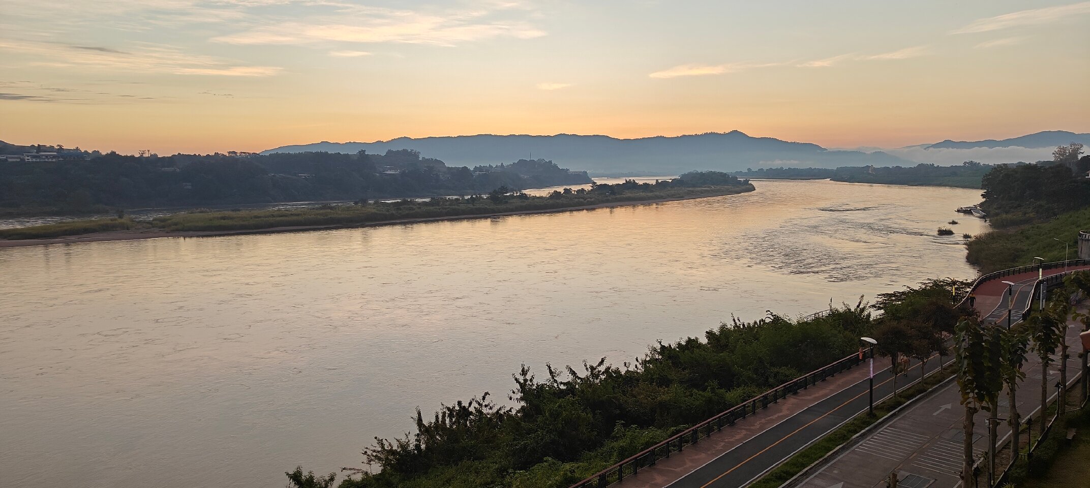 Fortune River View Chiang Khong-官方