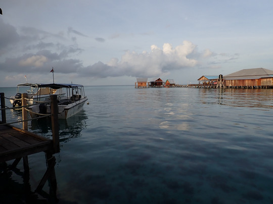 Scuba Junkie Sangalaki主图