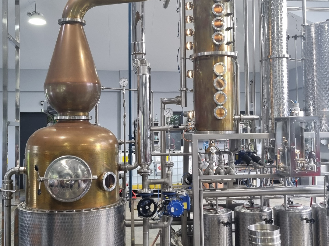 Full Circle Craft Distillers-卡兰巴必去景点