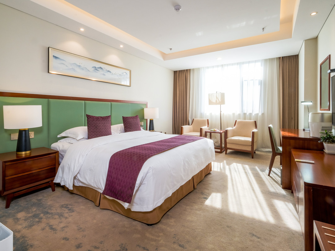 潍坊富华大酒店B座主图