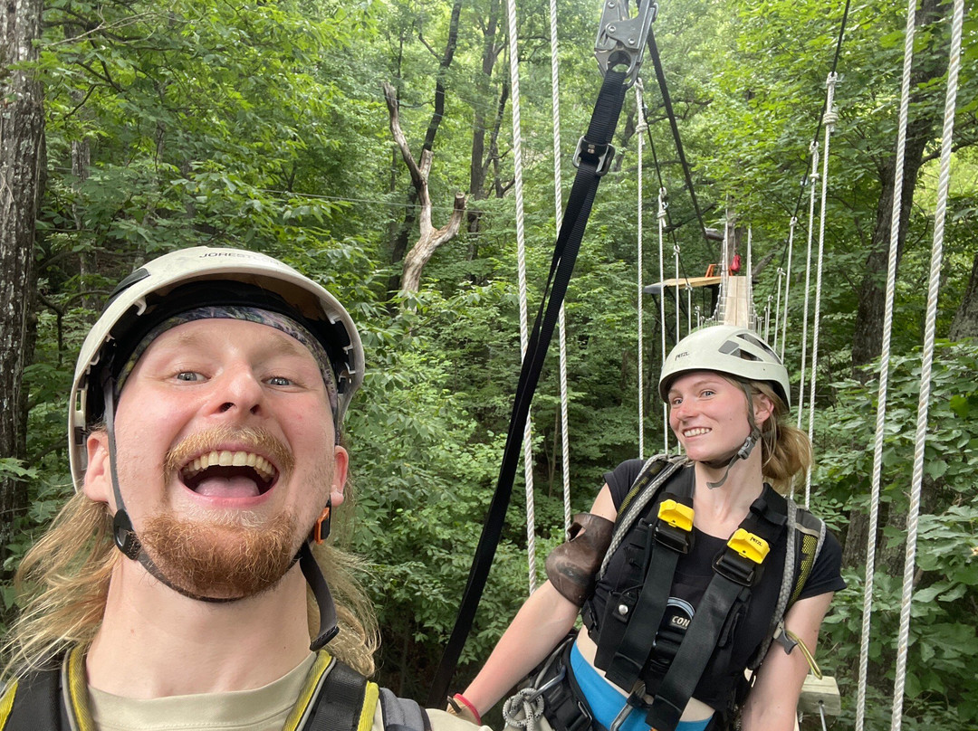 The Gorge Zipline Canopy Tour景点图片
