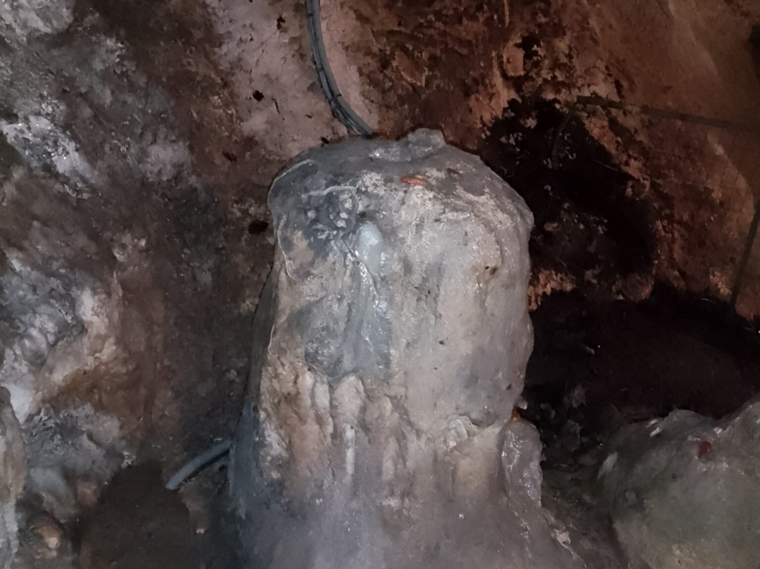 La Grotte de Nichet-Fromelennes必去景点