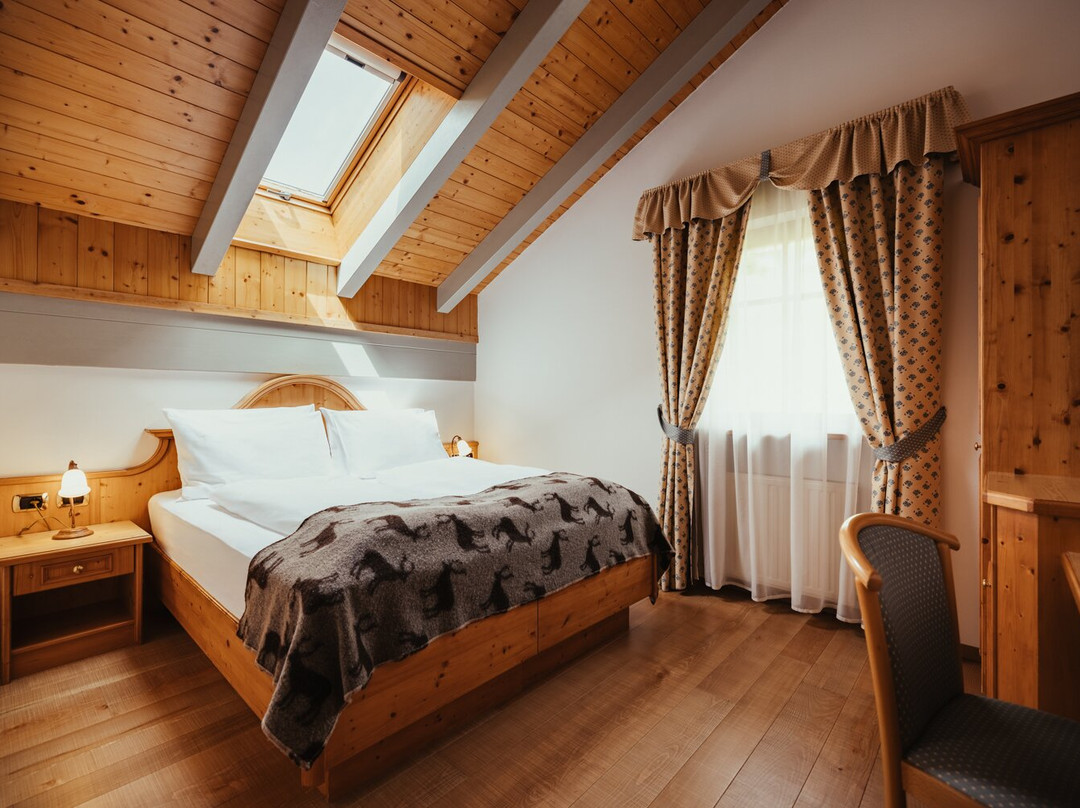 Hotel Alpenrose主图
