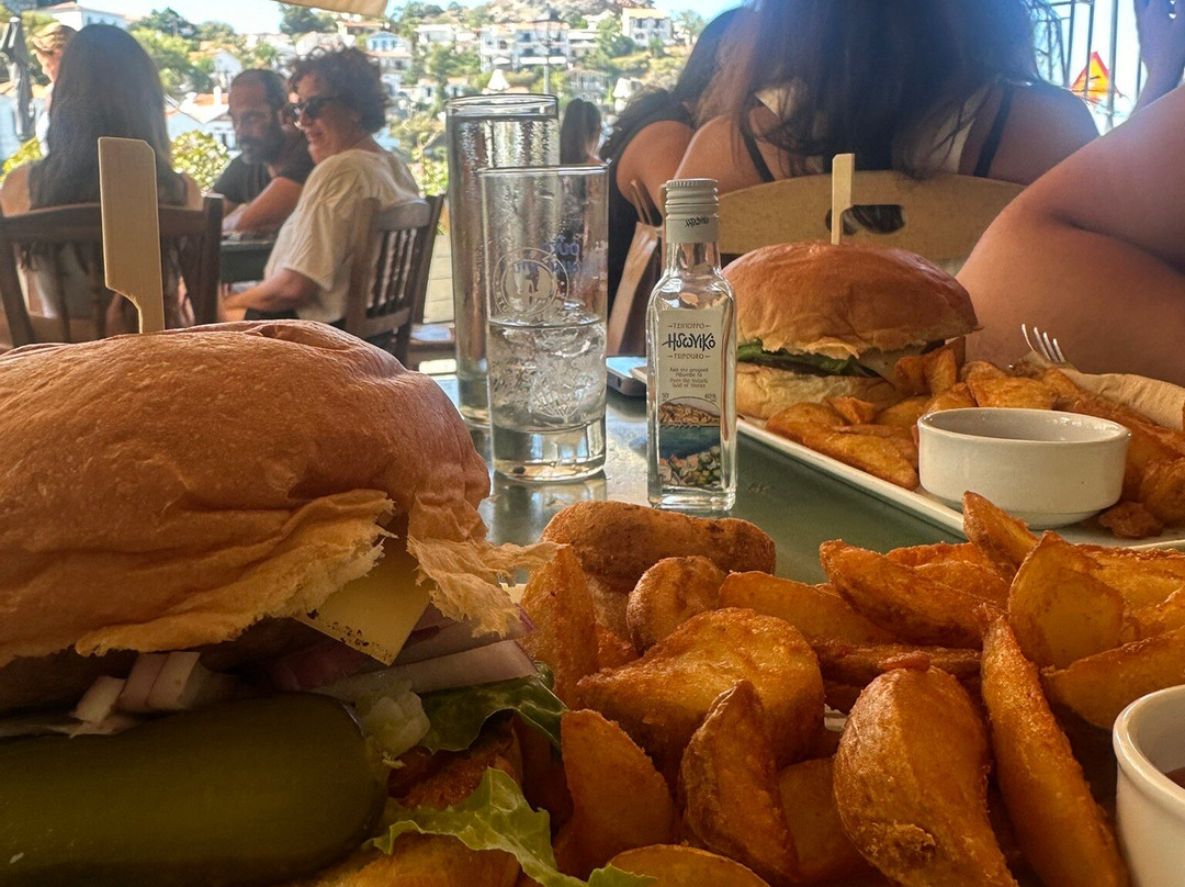 Rififi-Evdilos必去景点