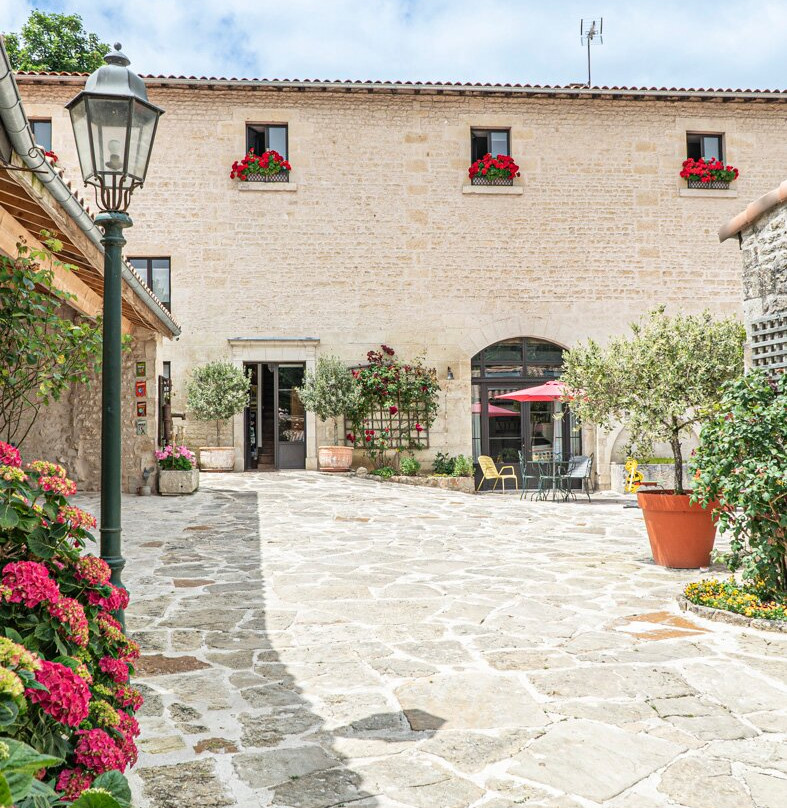 Logis de la Roche主图