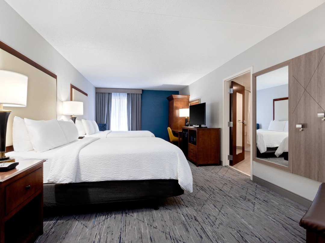 Holiday Inn Express & Suites Cincinnati Riverfront By IHG主图