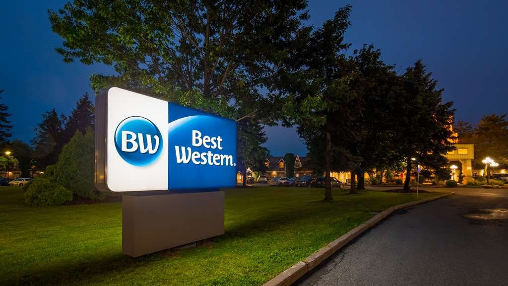 Best Western Parkway Inn & Conference Centre主图