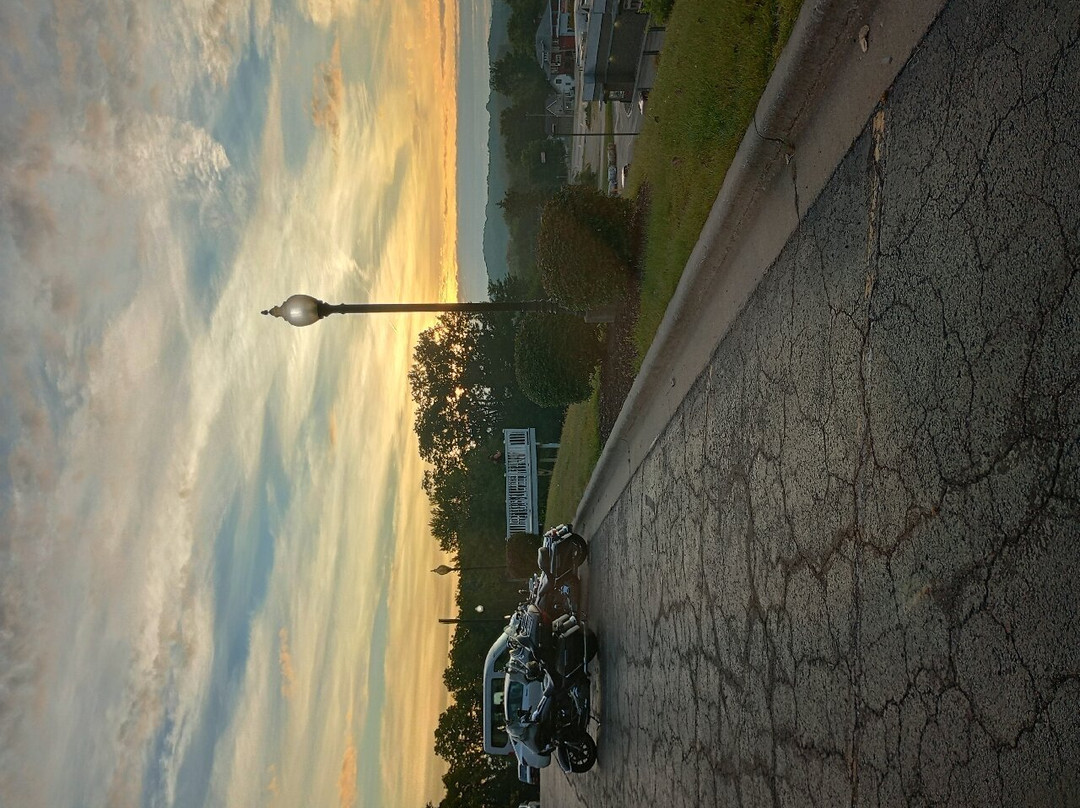 Savanna Inn & Suites主图