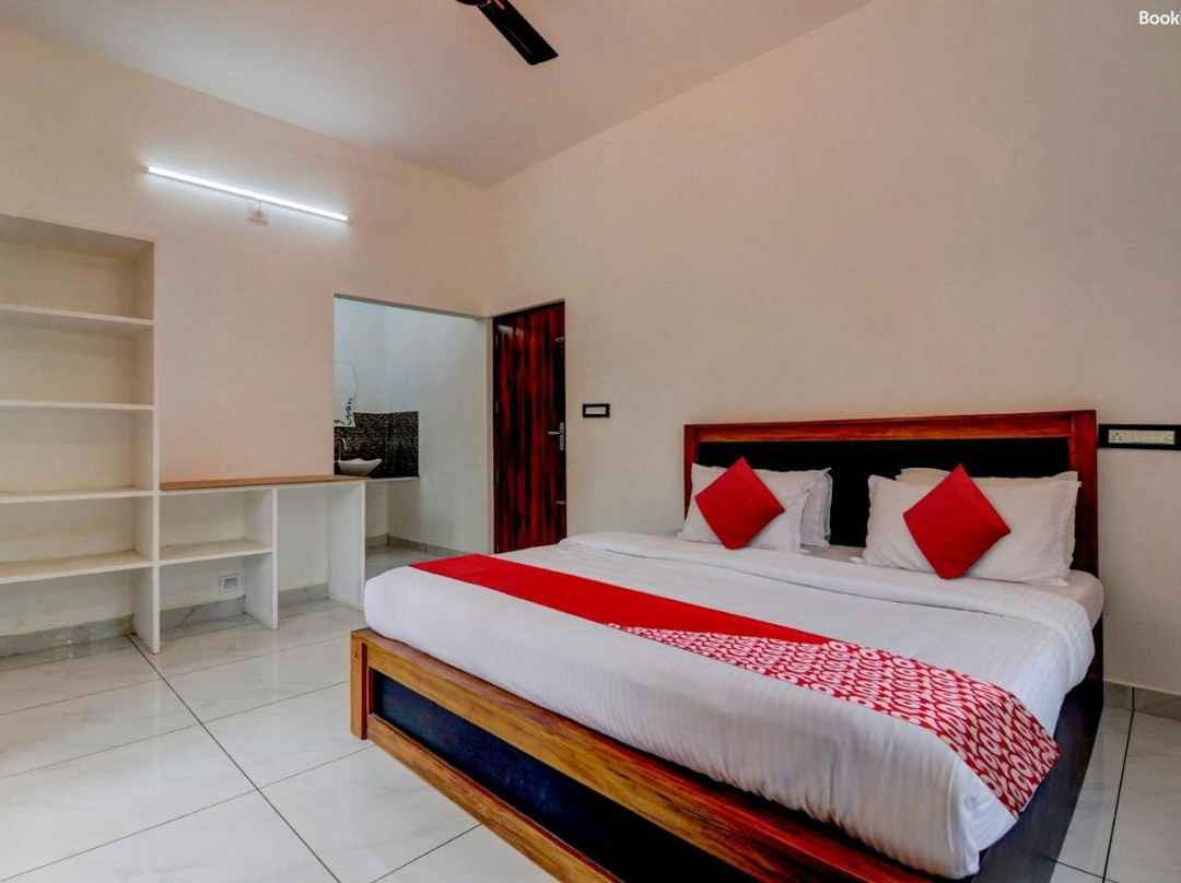 OYO Flagship Zco Residency