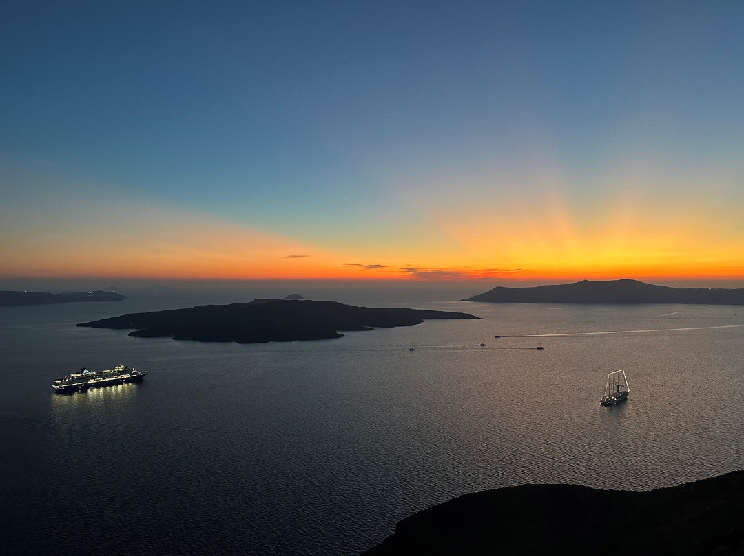 格里尼酒店主图