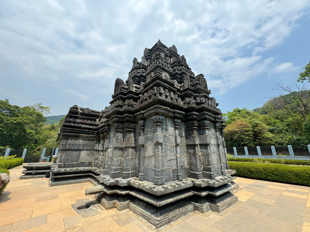 Tambadi Surla Mahadev Temple景点图片