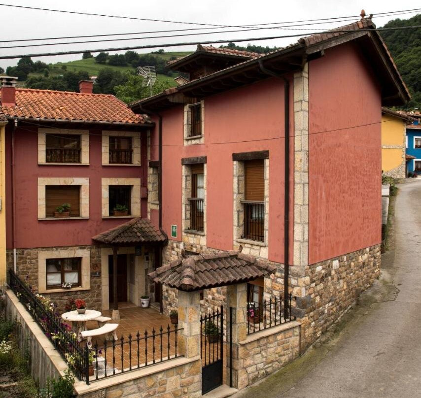 Apartamentos la Regoria