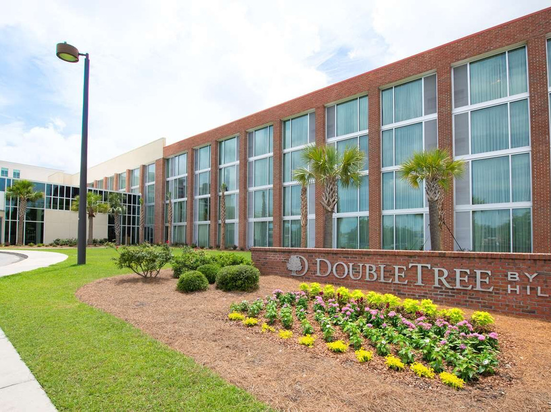 DoubleTree by Hilton Hotel & Suites Charleston Airport