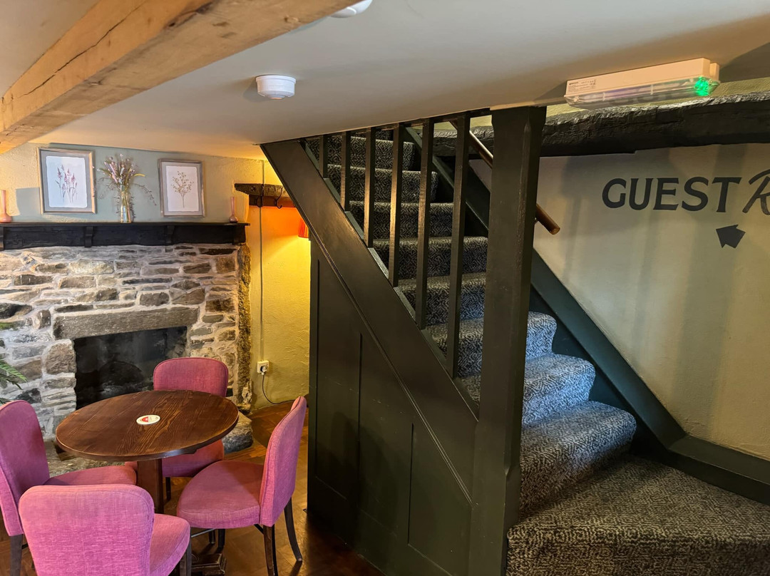 The Fountain Inn And Riverside Restaurant主图