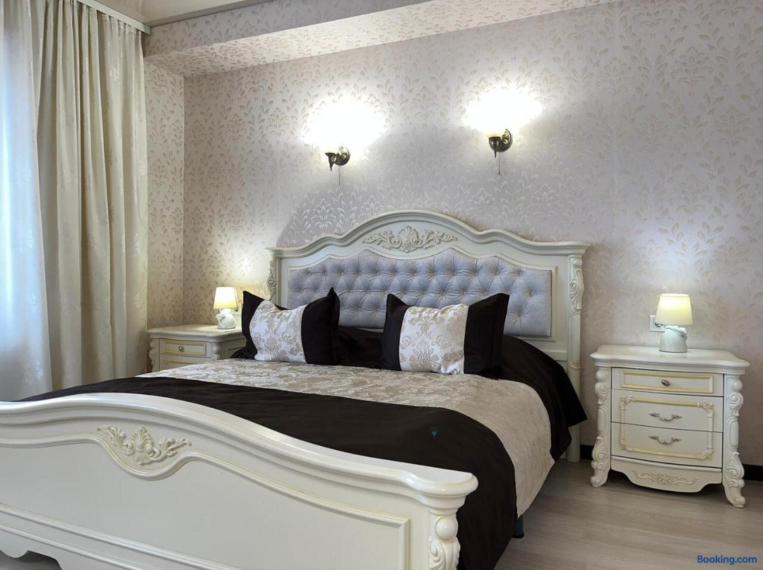 Maximus Hotel