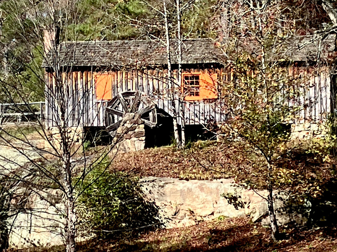 Perry's Mill Pond景点图片