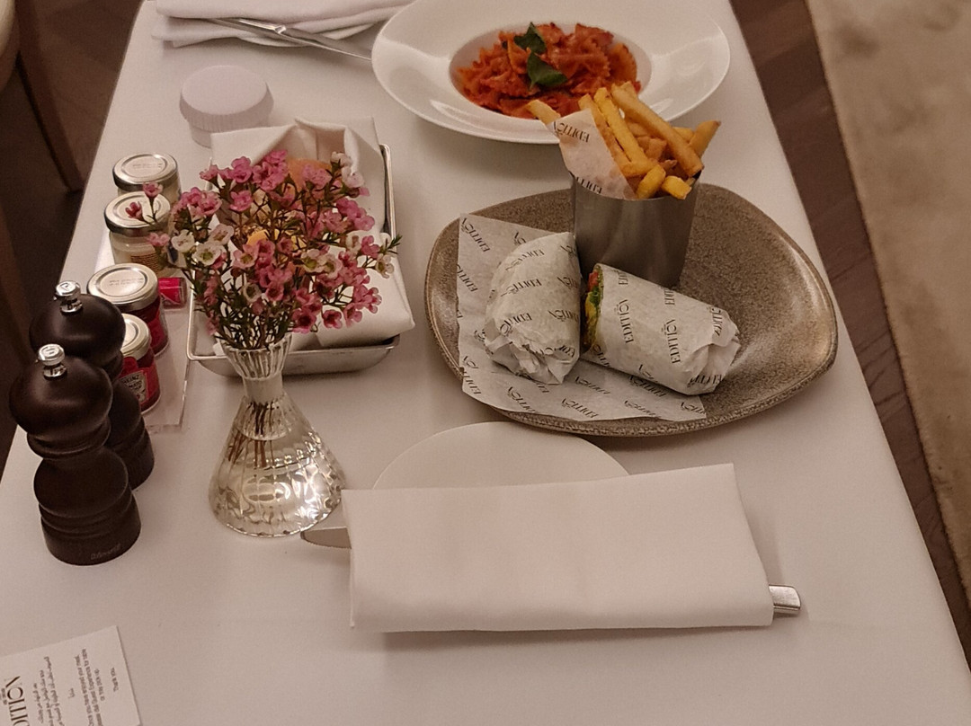 The Abu Dhabi Edition主图