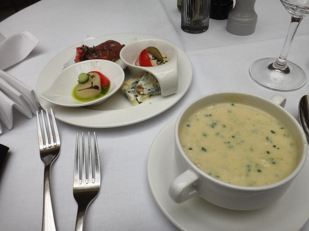 Schrieder's Restaurant & Bar