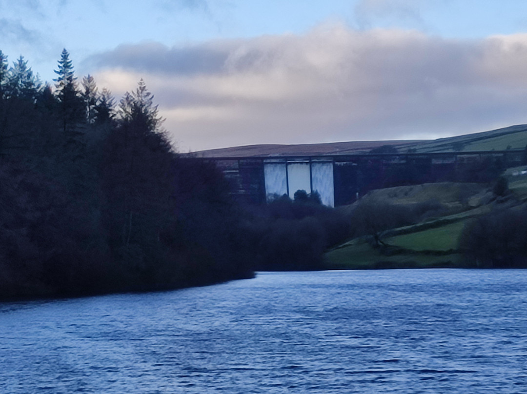 Ryburn Reservoir景点图片