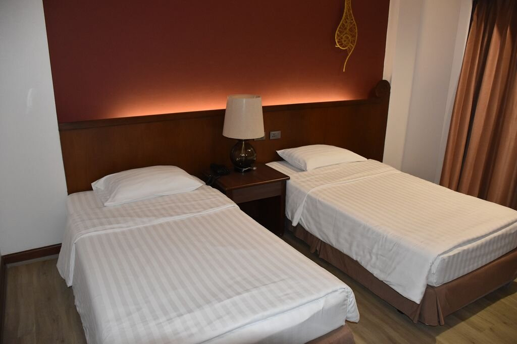 柯壤隋河大酒店主图