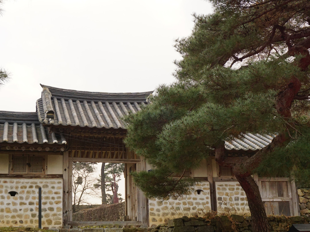 Maengssi Haengdan·Gobul Maengsaseong Ginyeomgwan-牙山市必去景点