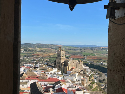 Basílica de Santa María de la Asunción-阿尔科斯－德拉弗龙特拉必去景点