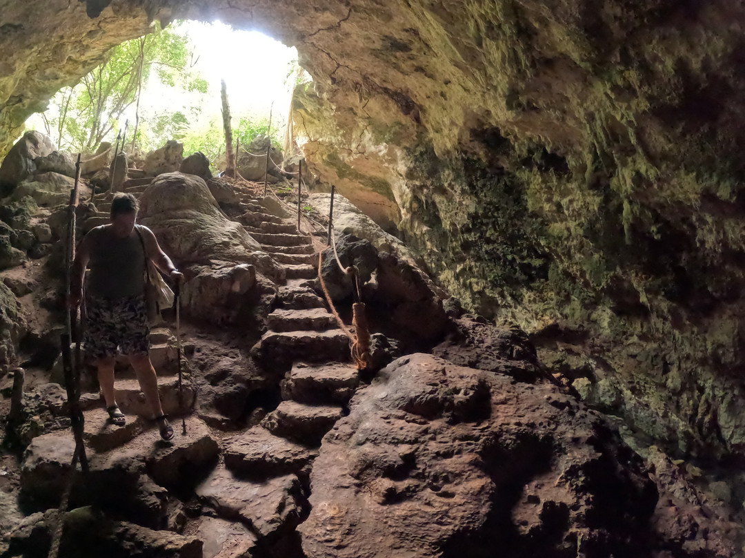 Kuza Cave-江比阿尼必去景点