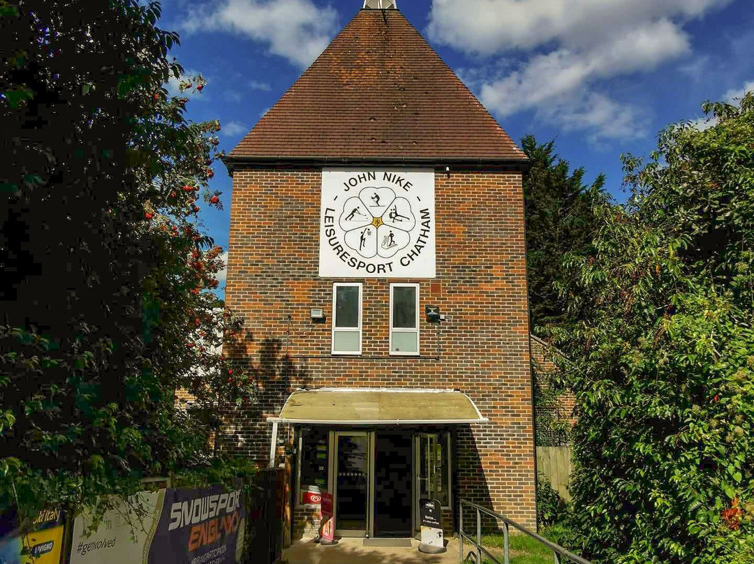 Chatham Ski and Snowboard Centre景点图片