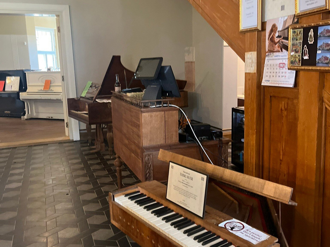 Holdre Loss Ja Klaverimuuseum-Holdre必去景点