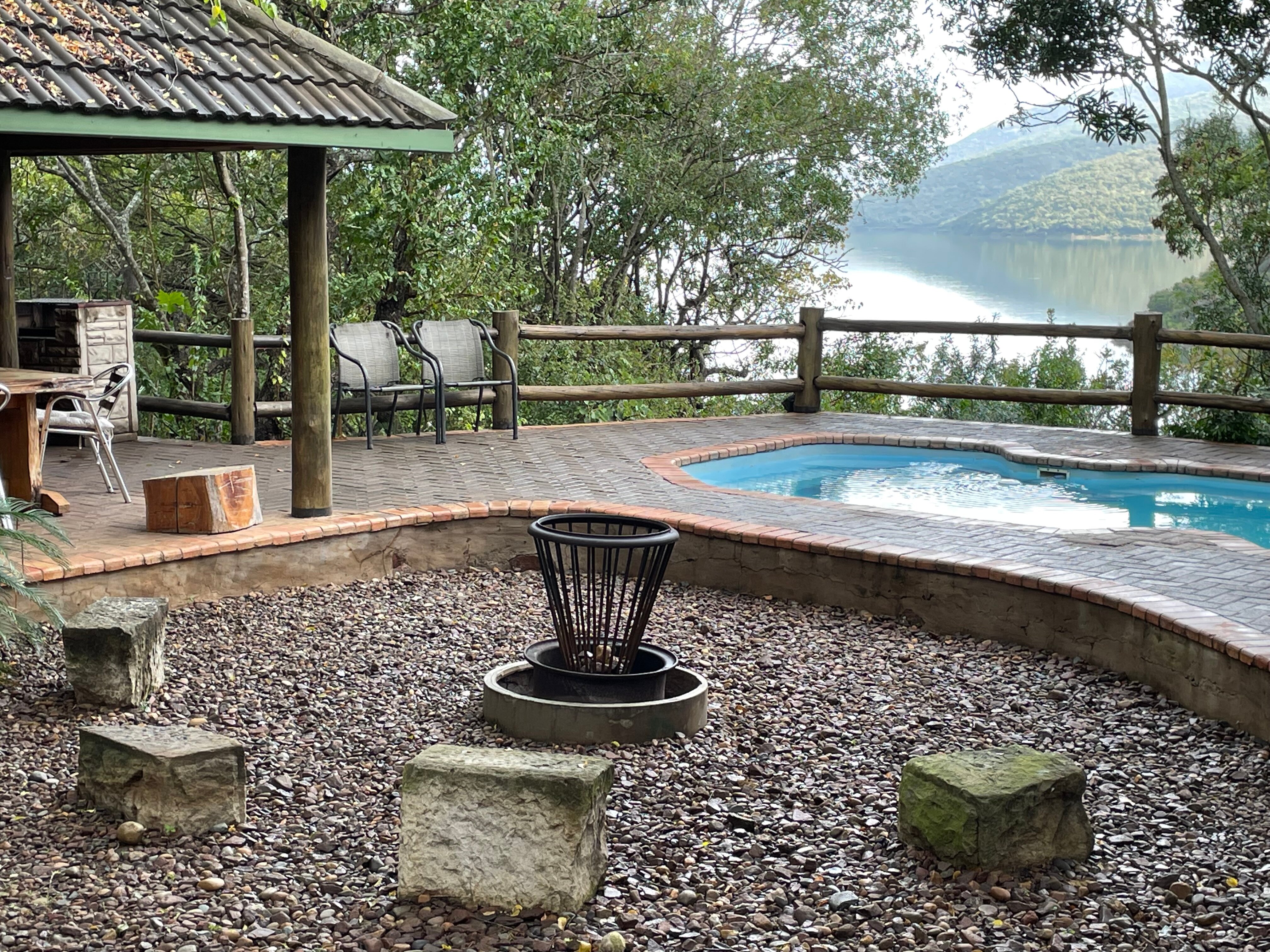 Cycad Rock Fishing Lodge-泳池