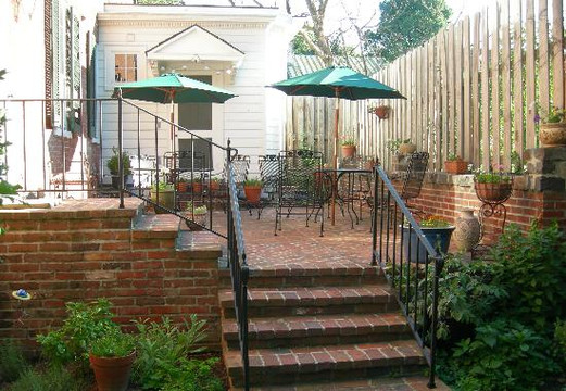 Old Waterstreet Inn主图