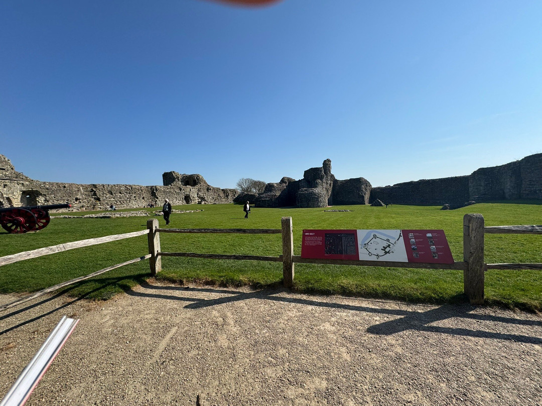 Pevensey Castle景点图片