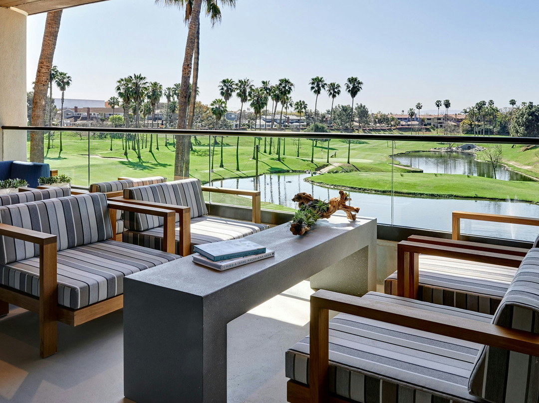 曼哈顿海滩万豪酒店主图