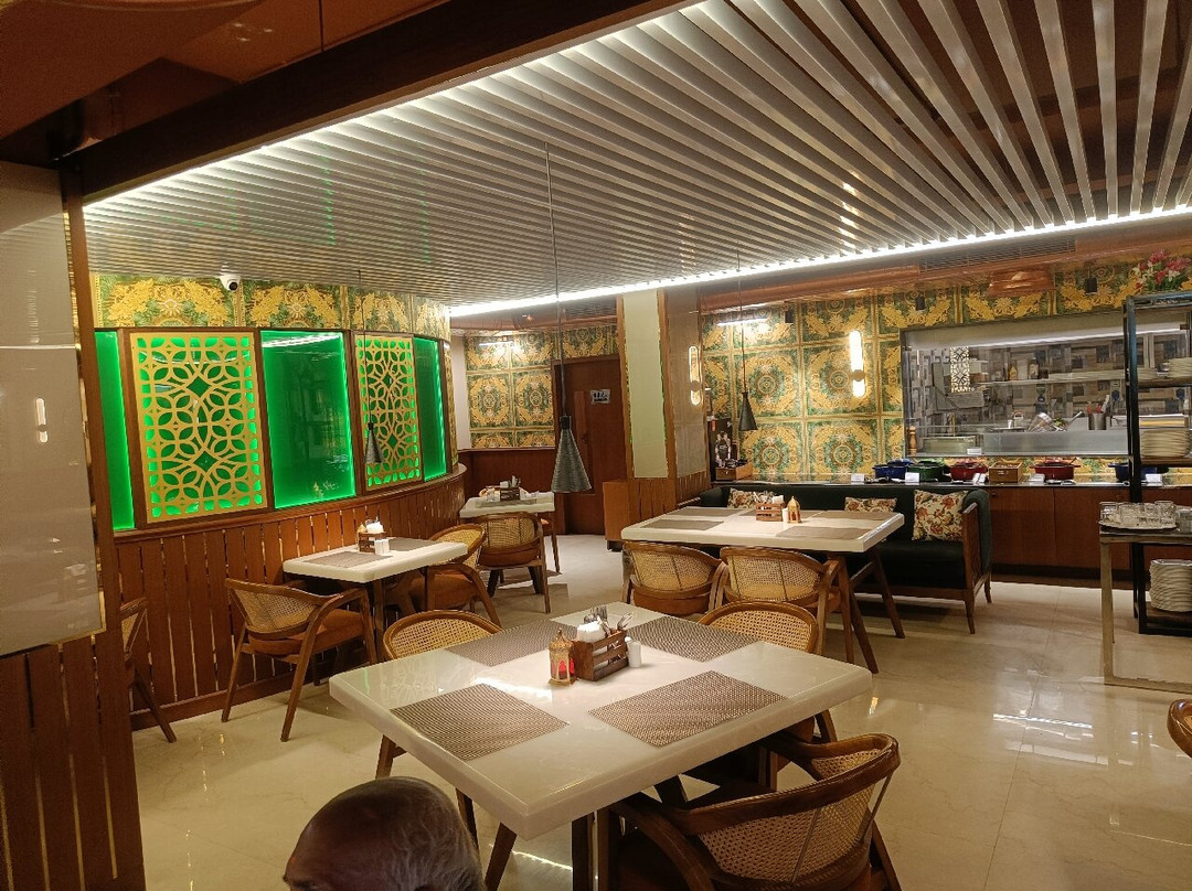 哈里瓦卡尔森乡村套房酒店主图