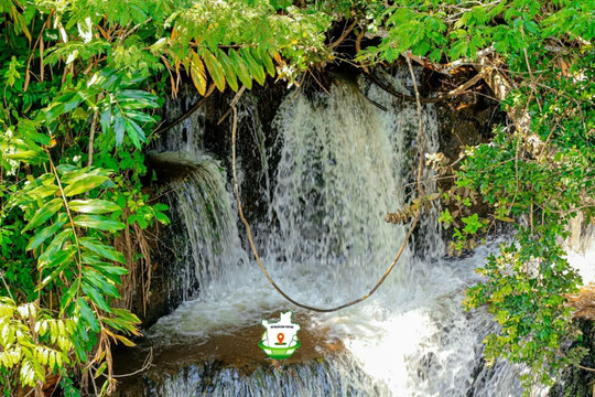 Karera Waterfalls-Rutana Province必去景点