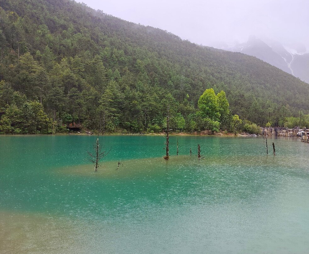 蓝月谷-丽江市必去景点