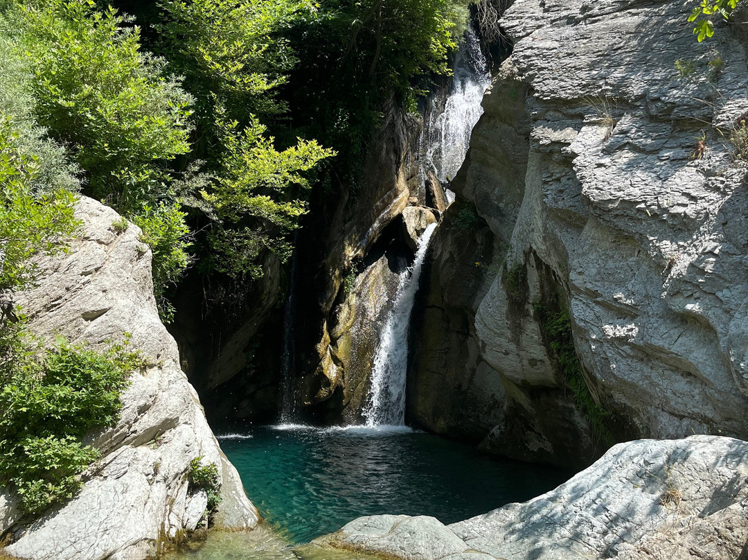 Bogove Waterfall-培拉特必去景点