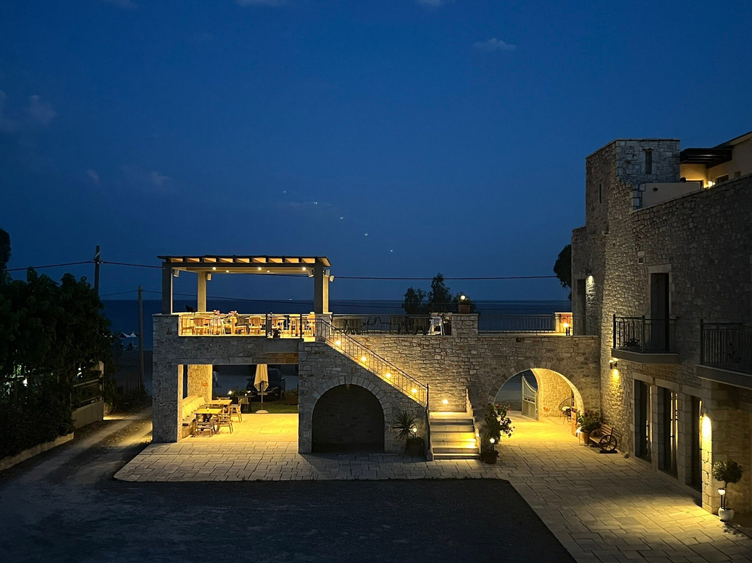 Margo Beach Hotel主图