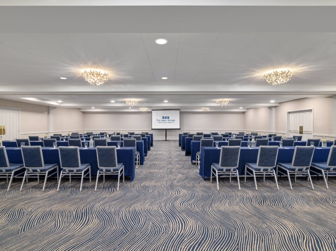 The Abbey Resort主图