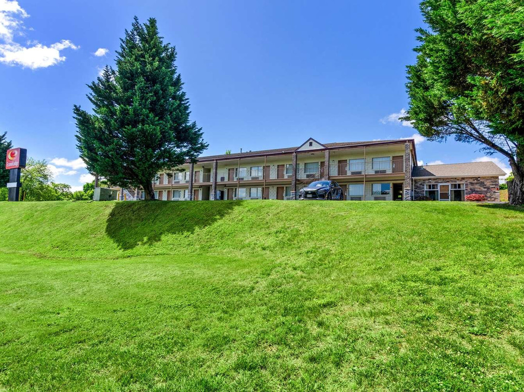 Madison Heights酒店住宿-Brentwood Inn and Suites